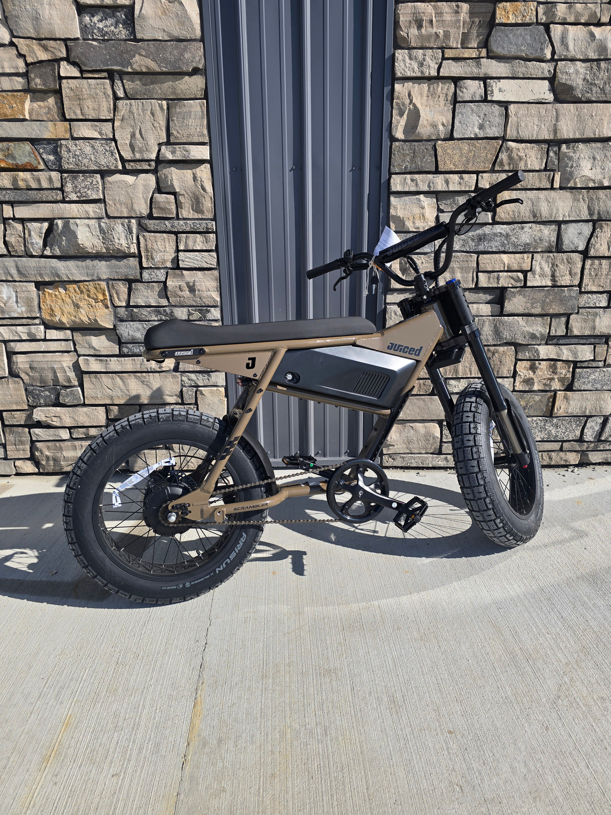 Juiced Scrambler Electric Moped-Style Bike 750W 28MPH Retro eBike