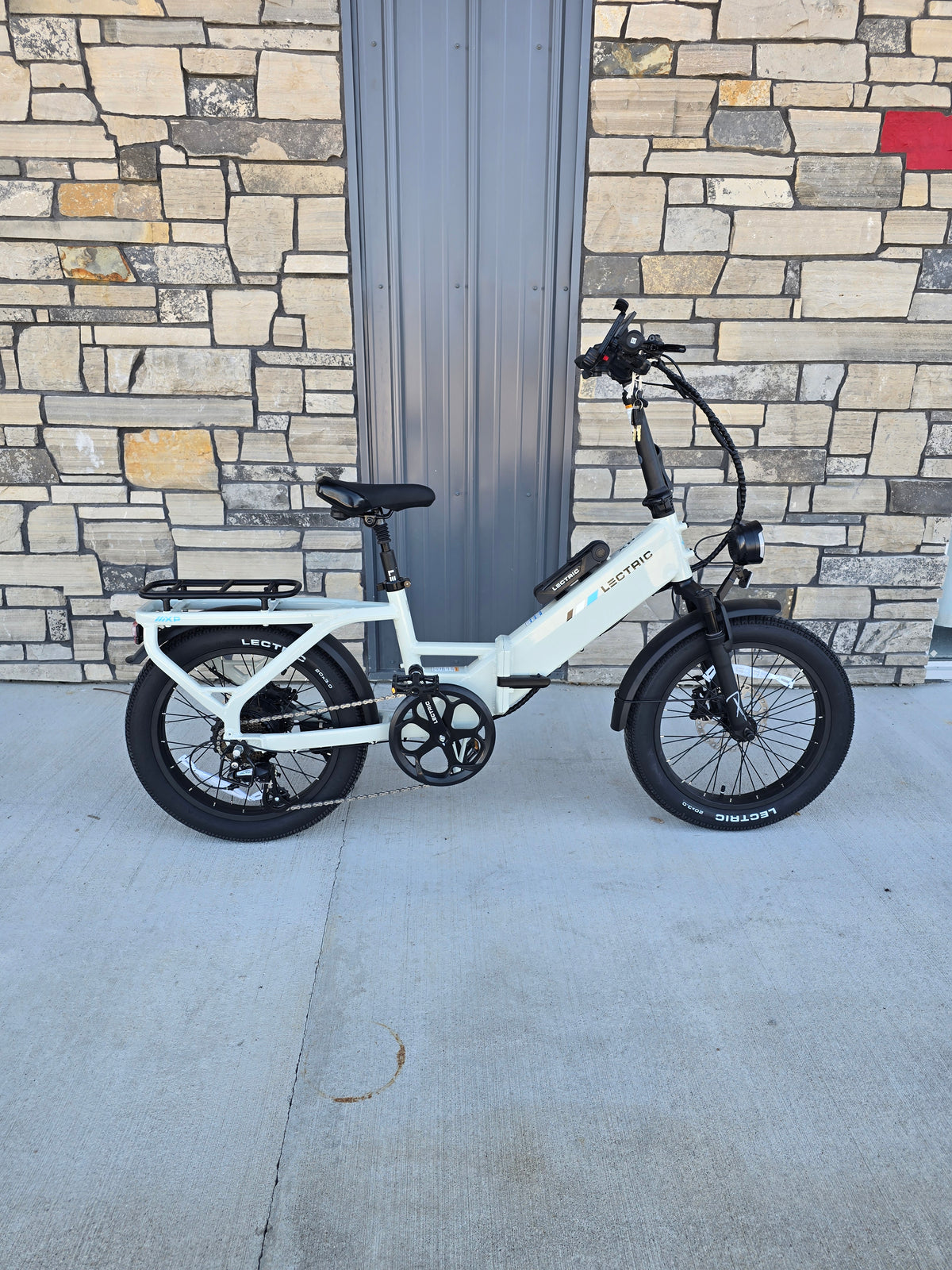 XP4 Step-Thru Frame / Stratus White